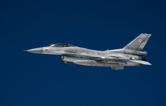 Polônia Sclamples Scrambles Jets em meio a ataques russos na Ucrânia

