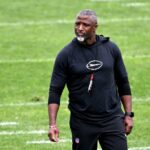Por que Aaron Glenn é excepcionalmente construído para implementar sua primeira missão Jets