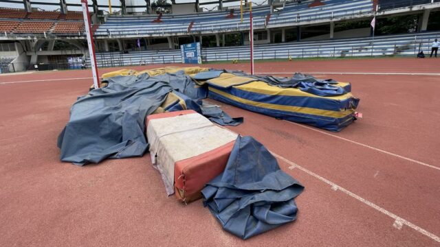 Primeiro, o atletismo indiano de um dia de atletismo aberto ocorre com um dia devido à difícil participação

