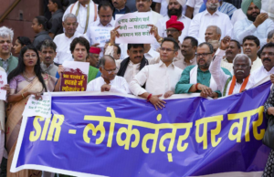Priyanka Gandhi Gandhi é acusado da oposição contra o Parlamento Priyanka Gandhi Gandhi é acusado da oposição contra o Parlamento
