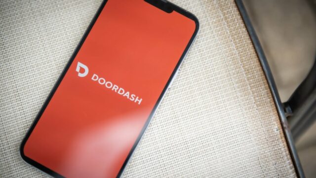 Procurando por entrega mais barata de alimentos? Os cupons de presente doordash estão à venda na Best Buy

