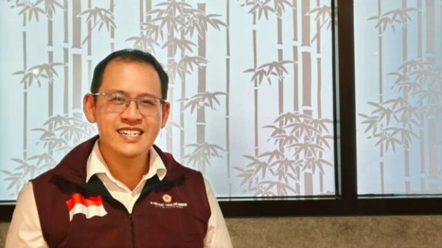 Protesto Consultor Jurídico Informando o Estado do Suspeito Dahlan Iskan

