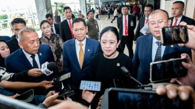 Puan disse que Oikn propôs mudar o estado do aeroporto VIP para a expansão de residências oficiais oficiais

