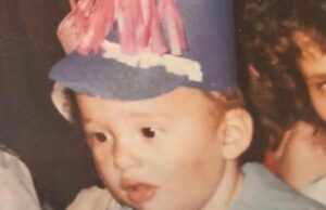 Qual futura cantora se tornou um menino adorável! Suponha quem essas crianças fofas se tornaram - Parte 7