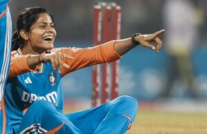 Radha Yadav se torna um segundo indiano que leva 100 kalitz no T20is feminino Radha Yadav se torna um segundo indiano que leva 100 kalitz no T20is feminino