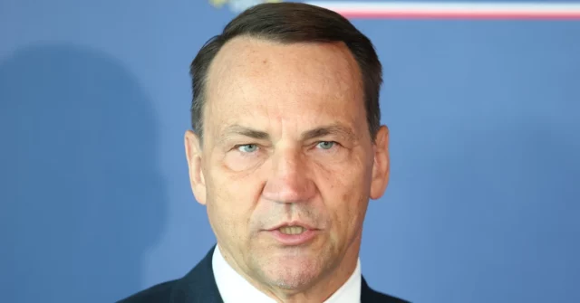 Radosław Sikorski afiado após o discurso de Grzegorz Braun. “Deixe a merda”

