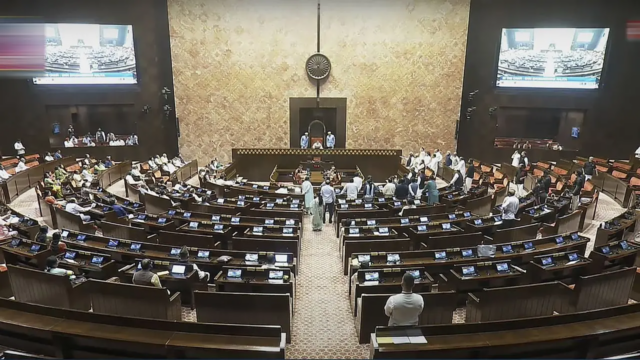 Raja Sabha escolheu Amrome Aproj em Bijar Próximo

