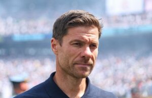 Real Madrid Transfer News Collection: Los Blancos vê o ás alemão, Endrick não planeja sair e mais – 13 de julho de 2025 Angelo posa