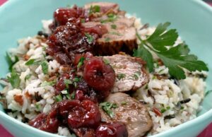 Receita: Use cerejas para fazer esse prazer para carne grelhada O Cherry Urish está registrado sobre o exército de final de porco grelhado. (Foto de Nick Koon, Orange County Register/Scng)