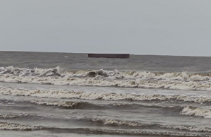Recipientes flutuantes para masthatat, vestindo casacos Recipientes flutuantes para masthatat, vestindo casacos