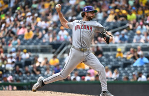 Red Sox relatou o comércio ocular para o par de arremessadores de diamantes Red Sox relatou o comércio ocular para o par de arremessadores de diamantes