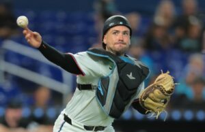 Relatório: Raios lidam com os machucados para C Danny Jensen, pegue marlins mar Nick Fortes MLB: San Diego Padress em Miami Marlins