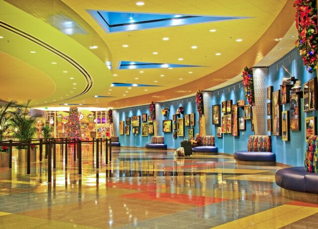 Retro Inspiration Hall Pop no Disney Pop Century Resort

