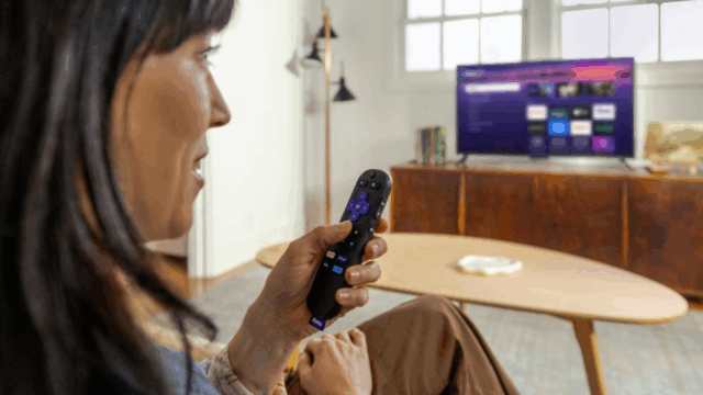 Rokus novo e aprimorado o bastão de streaming 4K caiu no preço mais baixo até o momento

