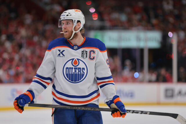 Rumores da NHL: Insider, citações da próxima figura contratada de Connor McDavid, propondo um acordo muito mais curto com a Oilers

