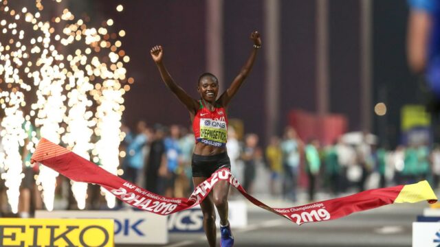 Ruth Chepngetic, registro da maratona feminina mundial parou temporariamente para doping

