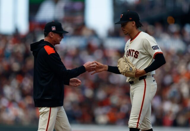 SF Giants que estão disponíveis no Mets in Bullpen Game como um fechamento comercial

