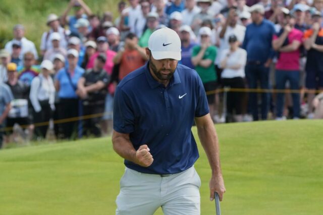 Scottie Scheffler reage depois de estabelecer seis vegetação durante a última rodada do British Open em 20 de julho de 2025.