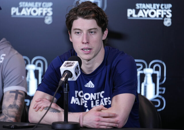 Se a NHL Insider permanecer com Toronto Maple Leafs, Mitch Marner flutua suas possibilidades selvagens

