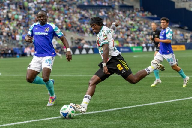 Seattle vence San Jose por 3-2 para trazer a sequência de vitórias dos terremotos para seis jogos

