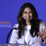 Seella Braverman, deputada Tory para Fareham e Waterlooville, foi à High Street em Waterlooville para rotular as sugestões