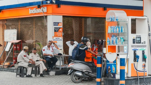 Sem rodas, não gasolina no distrito de Mainne a partir de agosto de agosto

