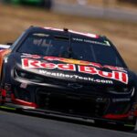 Shane van Gisbergen leva Sonoma para expandir a vitória