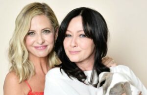 Shannen Doherty lembrou em 1 ano sua morte por Sarah Michelle Gellar e mais Rose McGowan compartilha uma foto de Shannen Doherty.