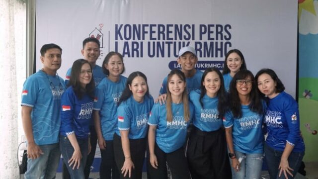 Sheryl Sheinafia para Daffa Wardana, juntou -se à Maratona Mundial para construir um abrigo RMHC em Yakarta

