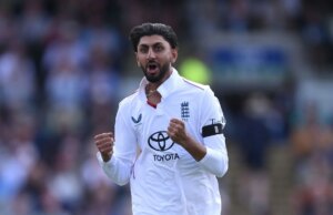 Shoaib Bashir, Rishabh Pants por um longo tempo para o tempo de 25 anos está atingindo um grande golpe vs IND 2025 2. Teste (relógio) Shoaib Bashir, Rishabh Pants por um longo tempo para o tempo de 25 anos está atingindo um grande golpe vs IND 2025 2. Teste (relógio)