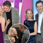 Pamela Anderson beija Liam Neeson na bochecha