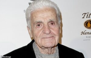 Star Trek and Mission: Frossible Star Tom Troupe morre com 97 anos: Hollywood em luto quando o lendário ator desaparece apenas cinco dias depois de comemorar seu aniversário Star Trek e Mission: Impossible Star Tom Troupe morreu 97 anos, sua família confirmou