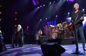 Stevie Nicks e Lindsey Buckingham estão se reunindo? Mysterious Instagram publicações rumores de faíscas Buckingham Nicks