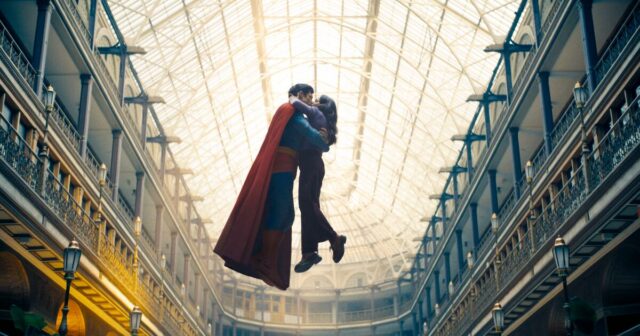'Superman' resgata DC na bilheteria com uma estréia de US $ 122 milhões

