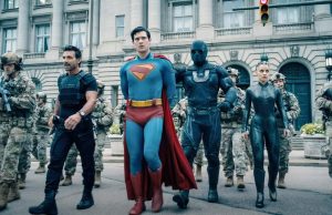 Superman ‘tem uma cena pós -empréstimo? Final do filme DC explicado GetTyimages 2224028369 David Korenswet e Julia Best Warner estreia no tapete vermelho