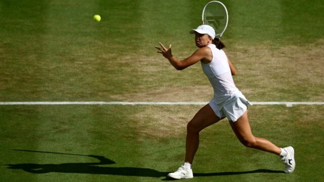 Swiatk ganha o título de Wimbledon na tela dominante

