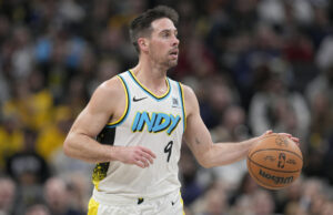 TJ McConnell, do Pacers, soa sobre Kyrie Irving TJ McConnell, do Pacers, soa sobre Kyrie Irving