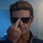 Tags de trailer Mortal Kombat II em Johnny Cage, Kitana e Jade