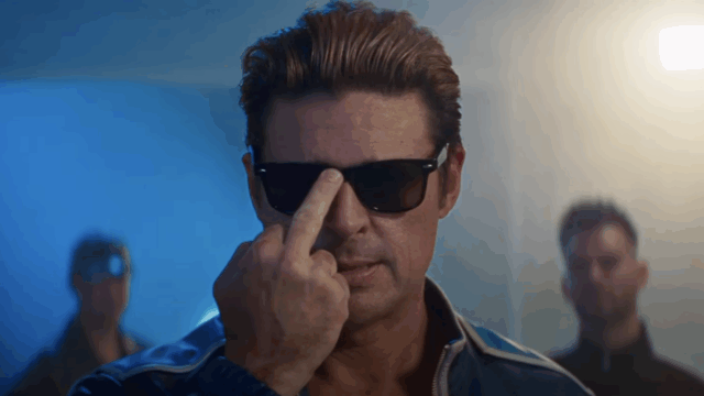 Tags de trailer Mortal Kombat II em Johnny Cage, Kitana e Jade

