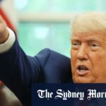 "Tangerine spray bronzeado ': Toy Comoedian Trump depois das cidades da ameaça
