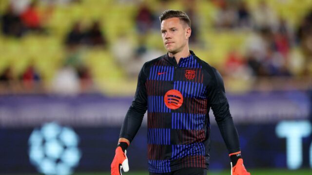 Ter Stegen de Barcelona estará fora por três meses após a cirurgia traseira

