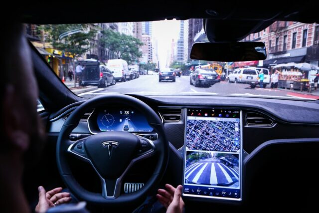 Tesla não conseguiu parar o abuso de piloto automático, diz o especialista em segurança

