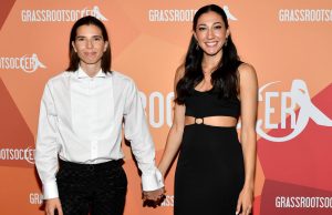 Tobin Heath e Christen Press Soccer Stars são casados, confirma o representante Tobin Heath e Christen Press