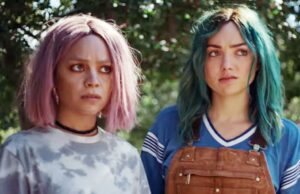 Todos os filmes que saem de Hulu em agosto de 2025: ‘Skinamarink’, ‘My Hero Academia’ e mais Grace Pudel (Voice: Sarah Snoak), Pinky (à direita, Voice: Jacki Weaver), em memória de um caracol