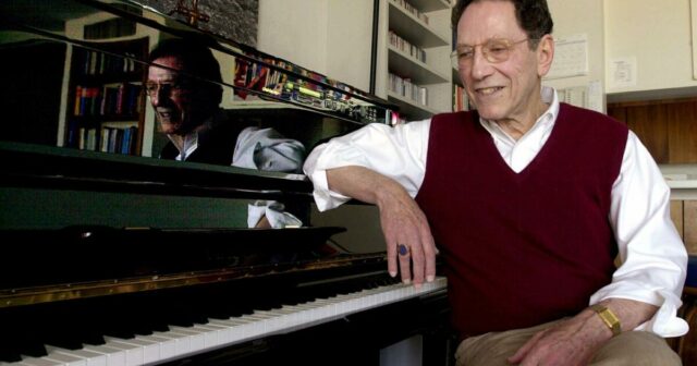 Tom Lehrer, Musical Satírico, morre aos 97

