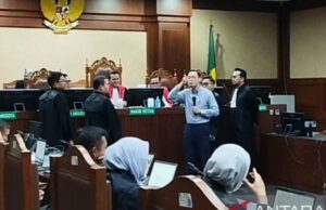 Tom chama a IA para se declarar inocente no caso de importação de açúcar Tom chama a IA para se declarar inocente no caso de importação de açúcar