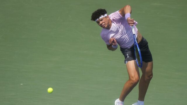 Toronto Masters: Shelton graduados Manarino Jinks, Rubelv vence a 250ª partida de quadra dura

