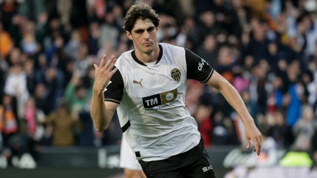 Transferir rumores, notícias: Man United Eye Move para Javi Guerra

