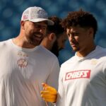 GetTyImages-1535512717-kelce-mahomes.jpg