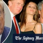 Donald Trump e a futura esposa, Melania, com Jeffrey Ephesus e Ghislaine Maxwell em 2000.